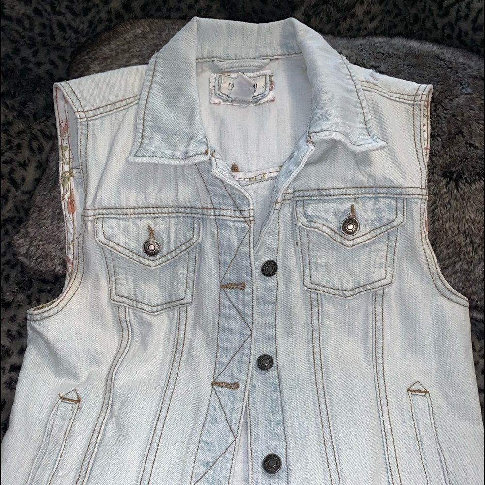 5/$25!!!  Sleeveless Denim Vest
